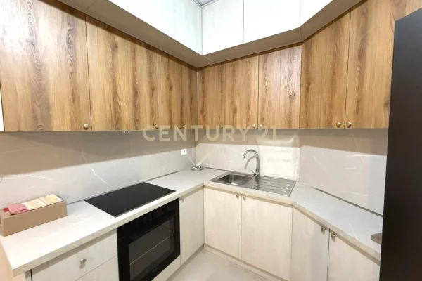 Appartamento in affitto a Tirana 1+1, Arredato