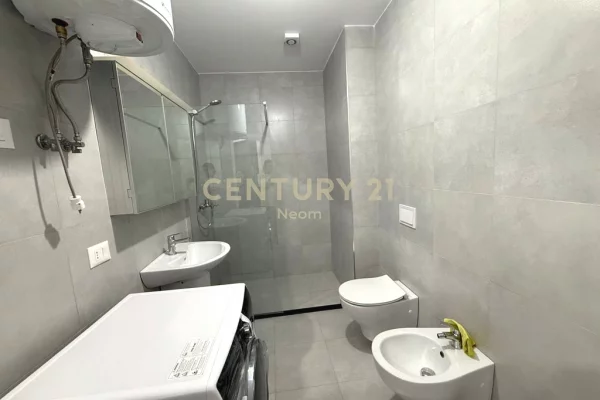 Appartamento in affitto a Tirana 1+1, Arredato