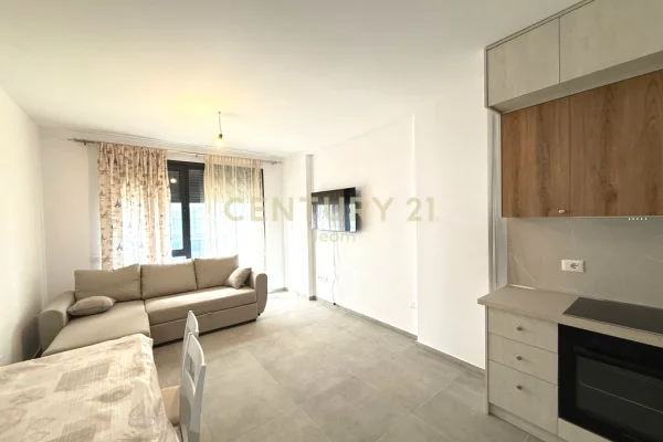 Appartamento in affitto a Tirana 1+1, Arredato