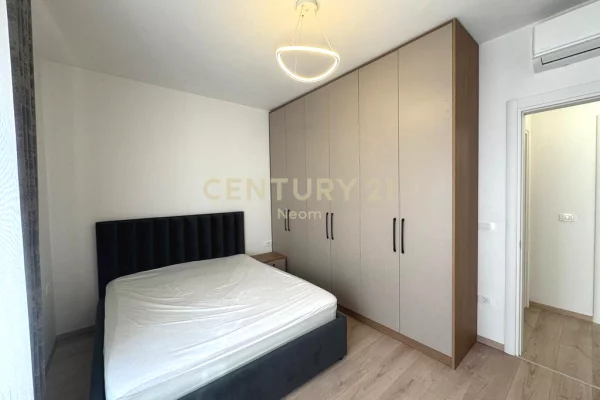 Appartamento in affitto a Tirana 2+1, Arredato