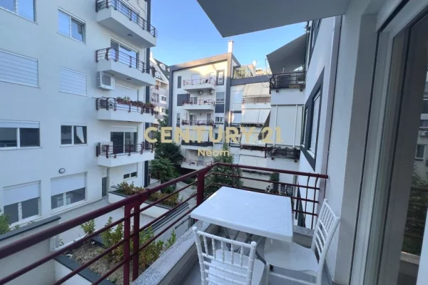 Appartamento in affitto a Tirana 2+1, Arredato