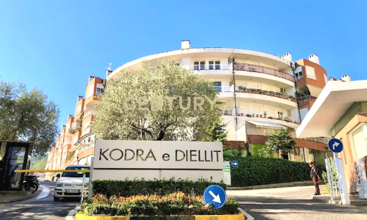 Duplex (casa a 2 piani) in affitto a Tirana 2+1, Arredato