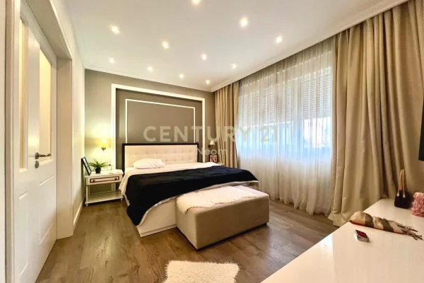 Shtepi me qera Apartament ne Tirane, 2+1, Mobilimi E mobiluar, Pagesa 1,300  Euro.