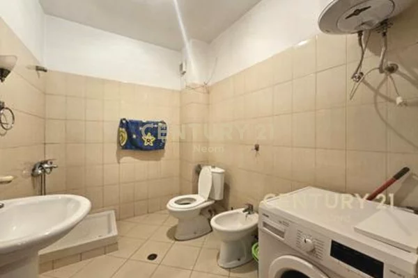 Appartamento in affitto a Tirana 2+1, Arredato