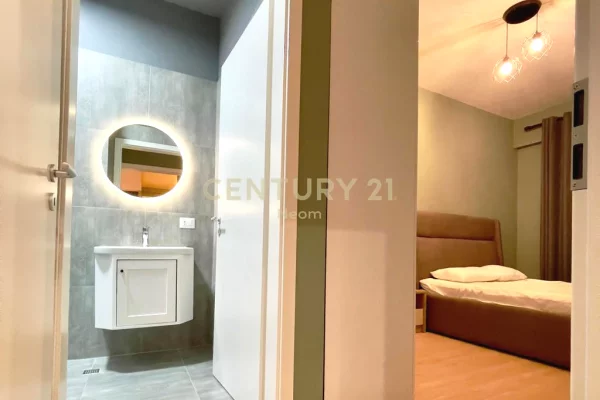 Appartamento in affitto a Tirana 2+1, Arredato