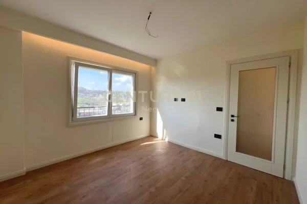 Apartment for sale in Tirana 2+1, Emty