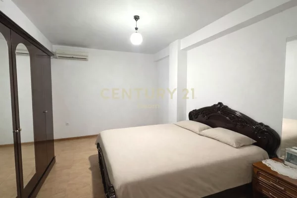 Shtepi me qera Apartament ne Tirane, 2+1, Mobilimi E mobiluar, Pagesa 550  Euro.