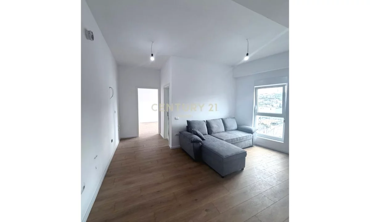 Appartamento in vendita a Tirana 1+1, Vuoto