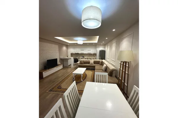 Shtepi me qera Apartament ne Tirane, 2+1, Mobilimi E mobiluar, Pagesa 700  Euro.