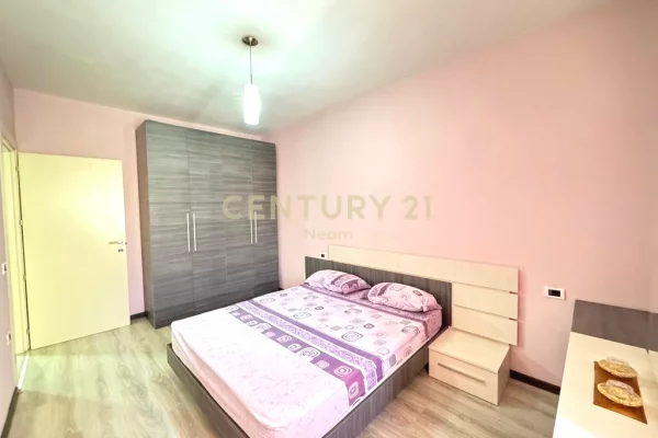 Shtepi me qera Apartament ne Tirane, 2+1, Mobilimi E mobiluar, Pagesa 580  Euro.