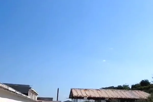 Shitet njesi biznesi me njoll ndertimi 18000m2 Truall