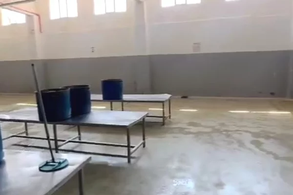 Shitet njesi biznesi me njoll ndertimi 18000m2 Truall