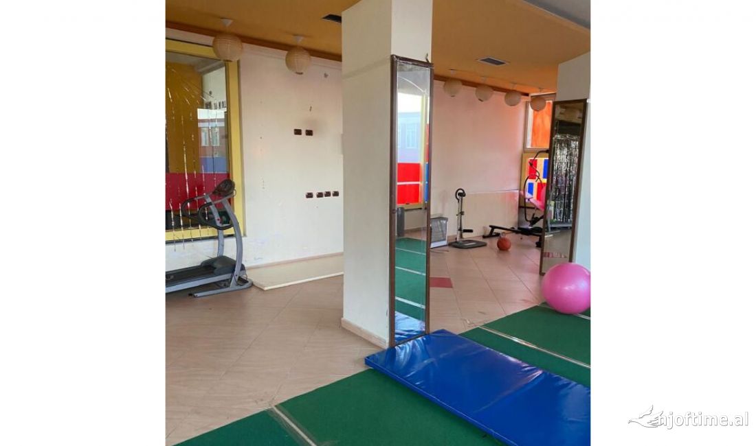 SHITET NJESI BIZNESI NE LAC