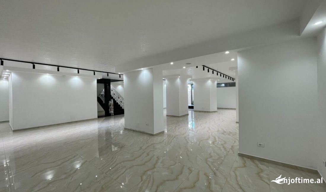 Shitet Ambient showroom ne Bulevardin Vlore-Skele, Vlore!