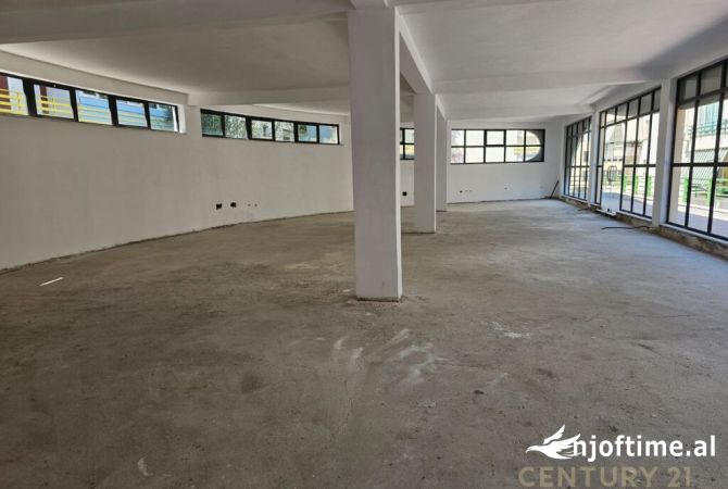 Business Property in Sale 1+1 in Tirana - 250,000 Euro