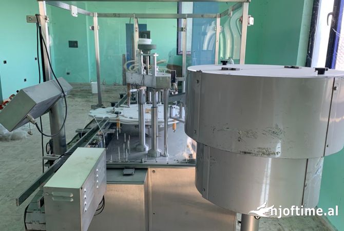 Pajisje biznesi ne shitje ne Tirane - 32,000 Euro