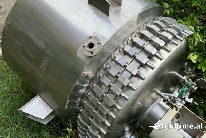 Pajisje biznesi ne shitje ne Tirane - 15,000 Euro