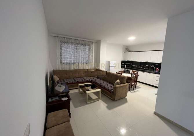 Jepet me Qera Apartament 2+1 ne Zonen e Freskut 350 euro