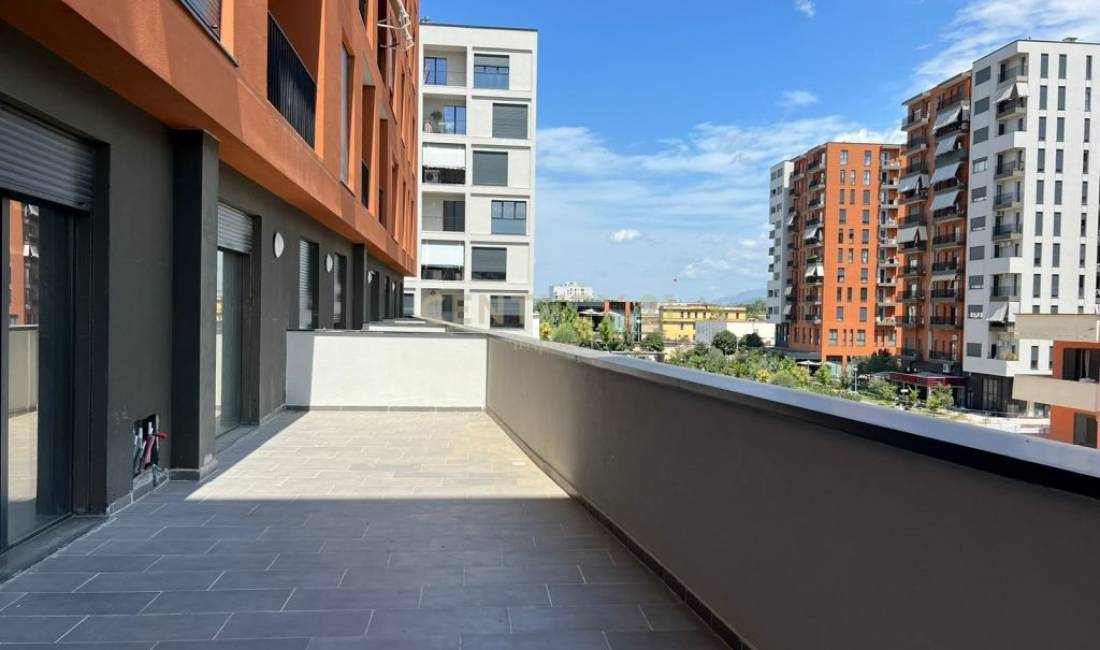 JAPIM ME QIRA APARTAMENT 2+1+2 VETEM PER ZYRE KOMPLEKSI ASL!  600 Euro /Muaj