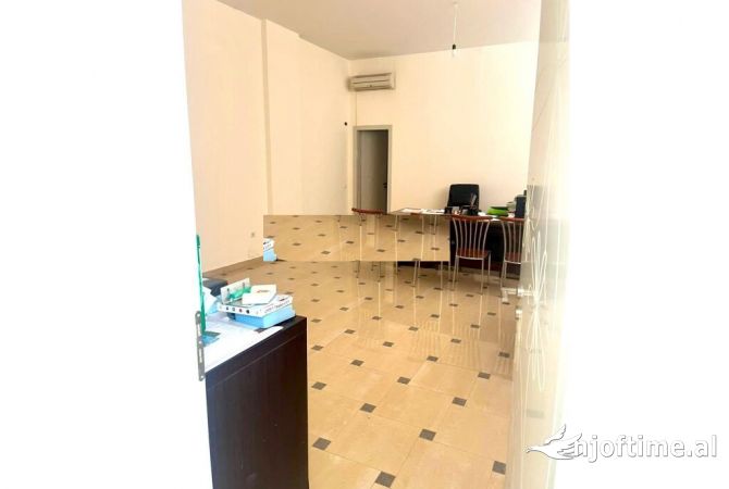 Business Property in Sale 1+1 in Tirana - 10,000 Euro