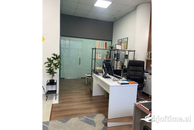 Business Property in Sale 1+1 in Tirana - 140,000 Euro