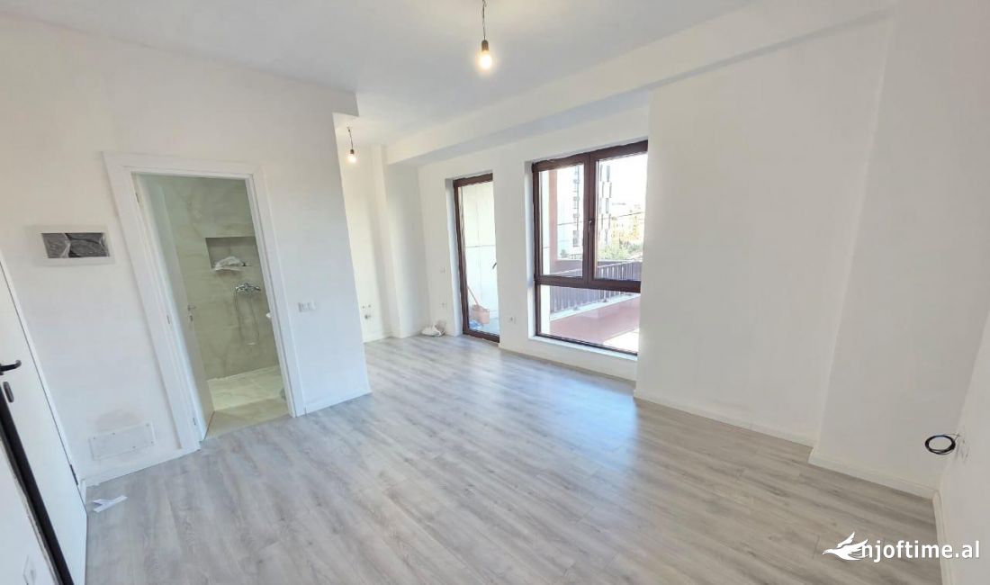 Qira, Apartament 1+1 Myslym Shyri, Tirane