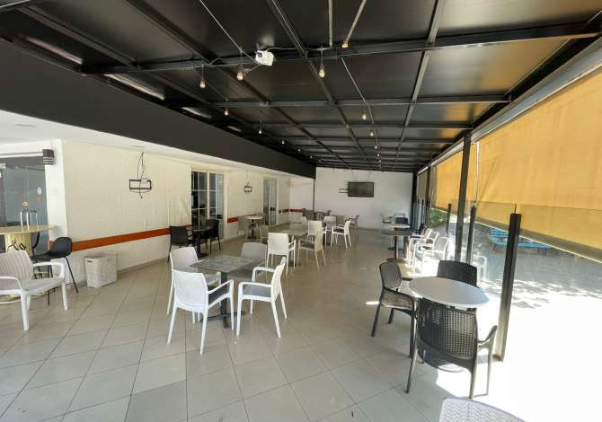 Ambient biznesi me qera 2+1 ne Tirane - 800 Euro