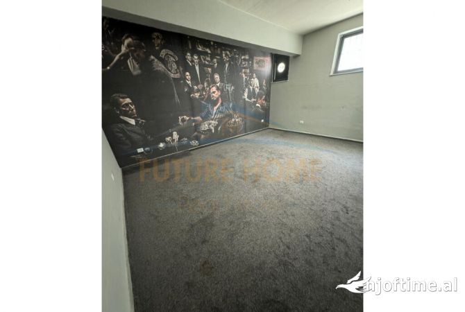 Business Property for Rent 3+1 in Tirana - 700 Euro