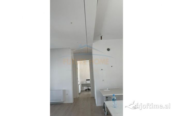 Business Property for Rent 3+1 in Tirana - 1,600 Euro