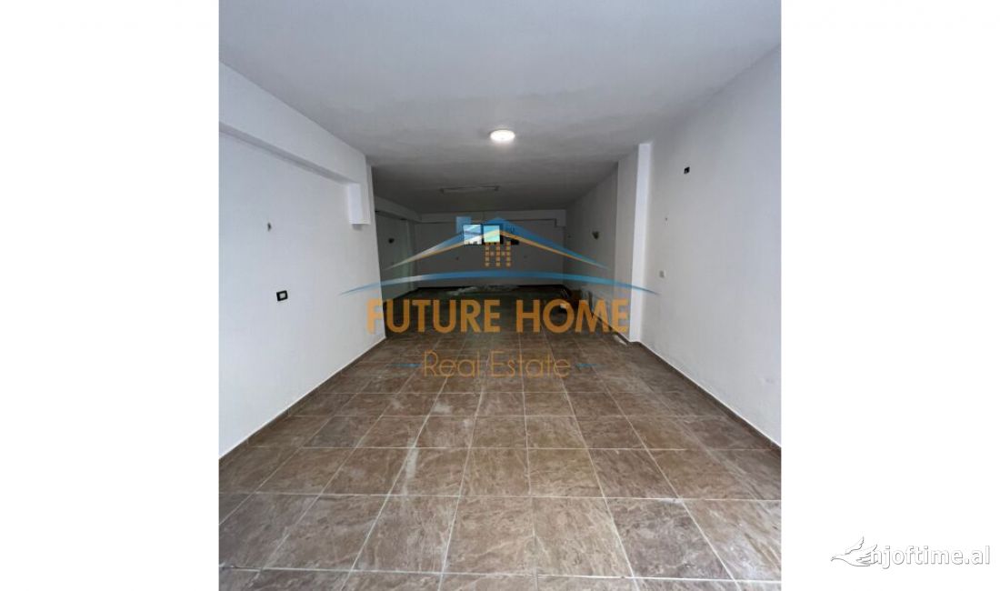 Ambient BIznesi me qira, Bllok