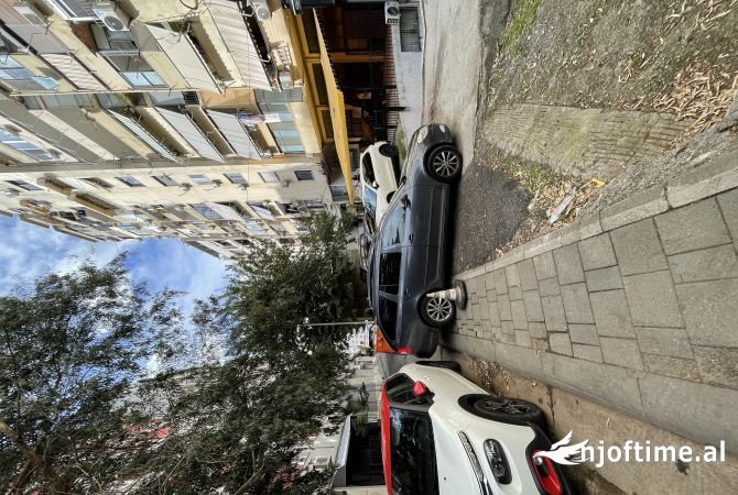 Business Property in Sale 4+1 in Tirana - 157,000 Euro