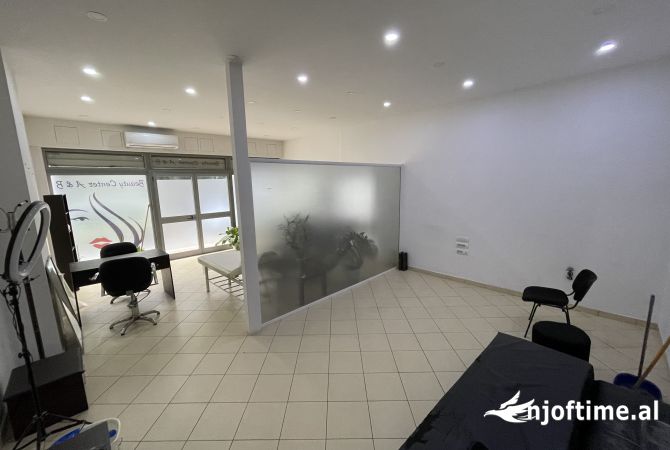 Business Property in Sale 1+1 in Tirana - 230,000 Euro