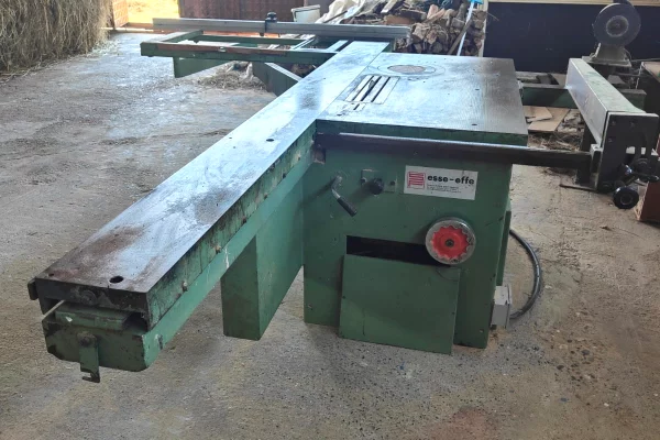 Strumenti di lavoro a Elbasan - 100 Euro