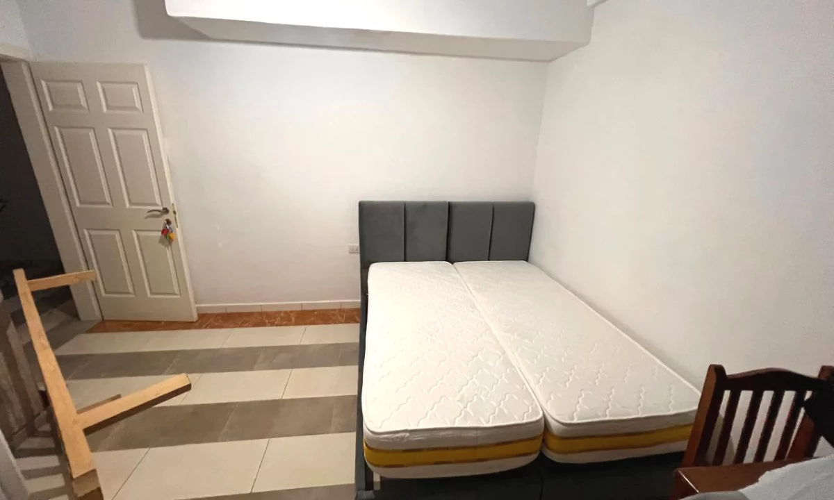 Shtepi me qera Apartament ne Tirane, Garsoniere, Mobilimi E mobiluar, Pagesa 26,000  Leke.