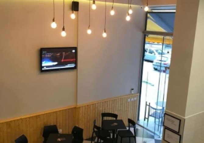 Ambjent Tregtar per qira Astiri - Jepet lokal me qera ne Astir