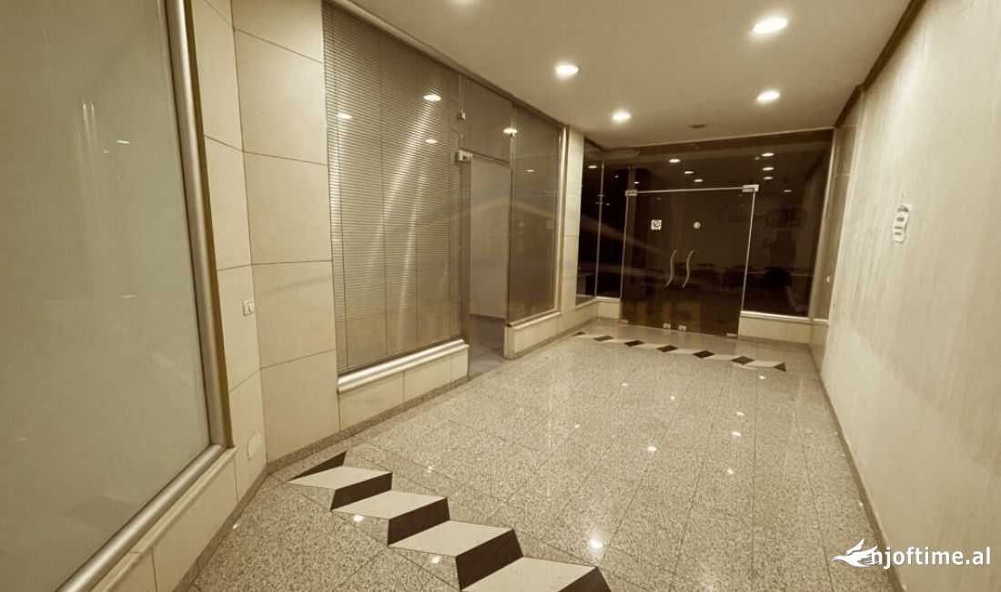 Shitet, Ambient Biznesi +Post Parkimi, Xhamllik, Tirane