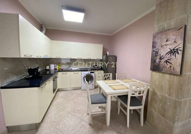 Ambient biznesi me qera 1+1 ne Tirane - 650 Euro