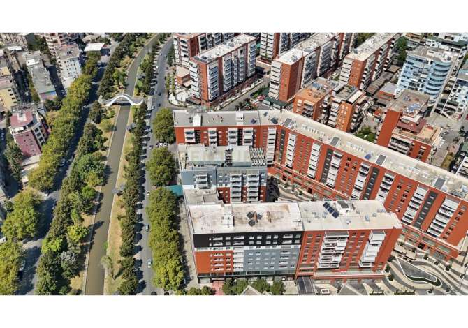 NJESI SHERBIMI ME QIRA TEK KOMPLEKSI DELIJORGJI!