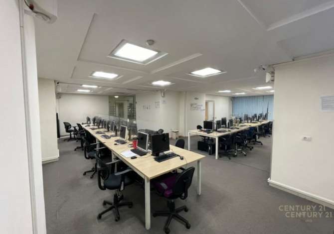 JEPET ZYRE ME QIRA NE BLLOK !