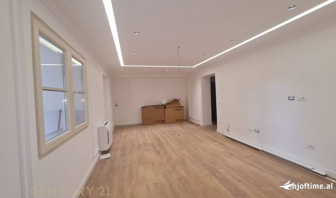 OFROJ PER QIRA AMBIENT PER ZYRA 140M, SHKOLLA E BALETIT!