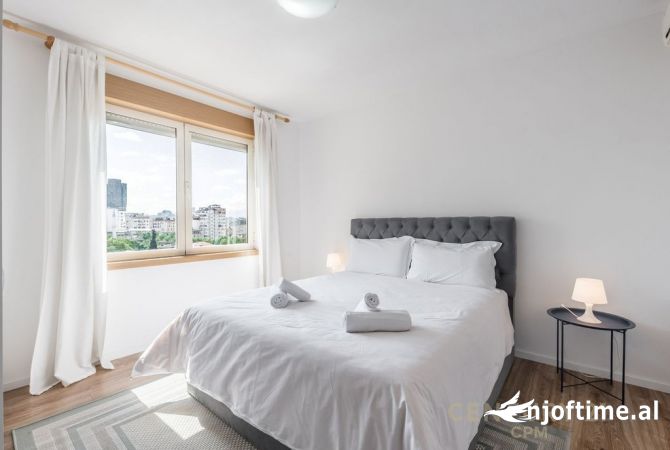 Shtepi me qera Apartament ne Tirane, 2+1, Mobilimi E mobiluar, Pagesa 1,100  Euro.