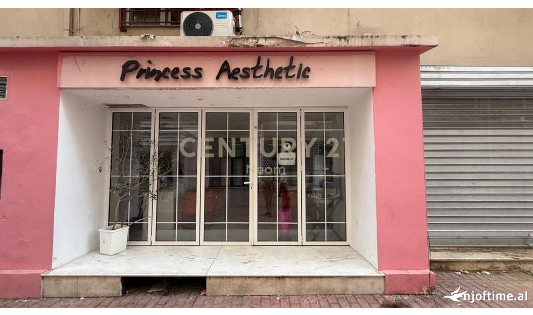 SHESIM AMBJENT KOMERCIAL DHE BIZNESIN