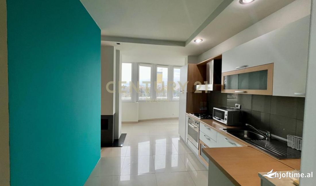 Qira,ambjent per zyra prane Kullave binjake