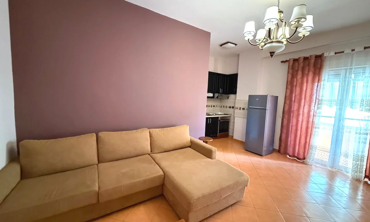 Shtepi me qera Apartament ne Tirane, 1+1, Mobilimi E mobiluar, Pagesa 600  Euro.