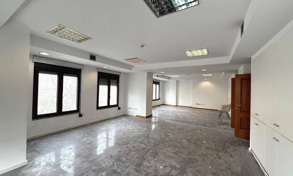 Jepet me qira ambient zyre, tek Rruga e Elbasanit