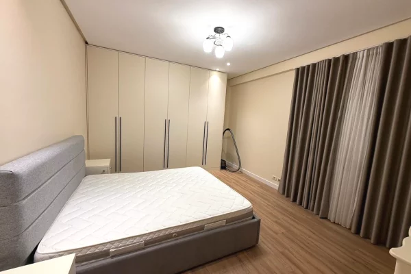 Shtepi me qera Apartament ne Tirane, 1+1, Mobilimi E mobiluar, Pagesa 800  Euro.