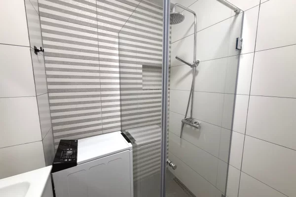 Shtepi me qera Apartament ne Tirane, 1+1, Mobilimi E mobiluar, Pagesa 800  Euro.