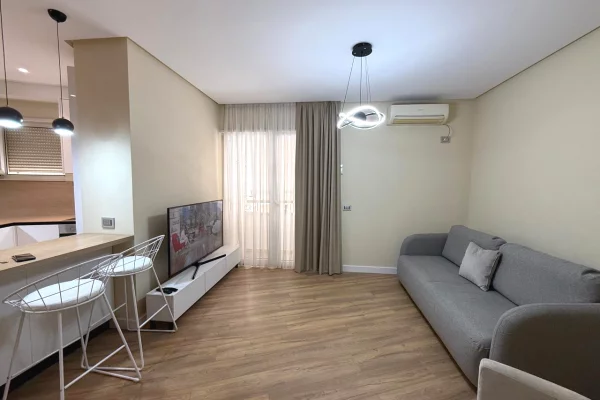 Shtepi me qera Apartament ne Tirane, 1+1, Mobilimi E mobiluar, Pagesa 800  Euro.