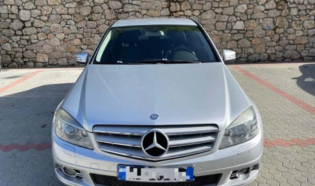 Auto in Vendita a Tirana, Mercedes-Benz, 2008 Diesel,Kambio Automatik Pagamento 7,000  Euro.