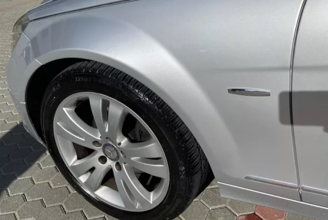 Auto in Vendita a Tirana - 7,000 Euro